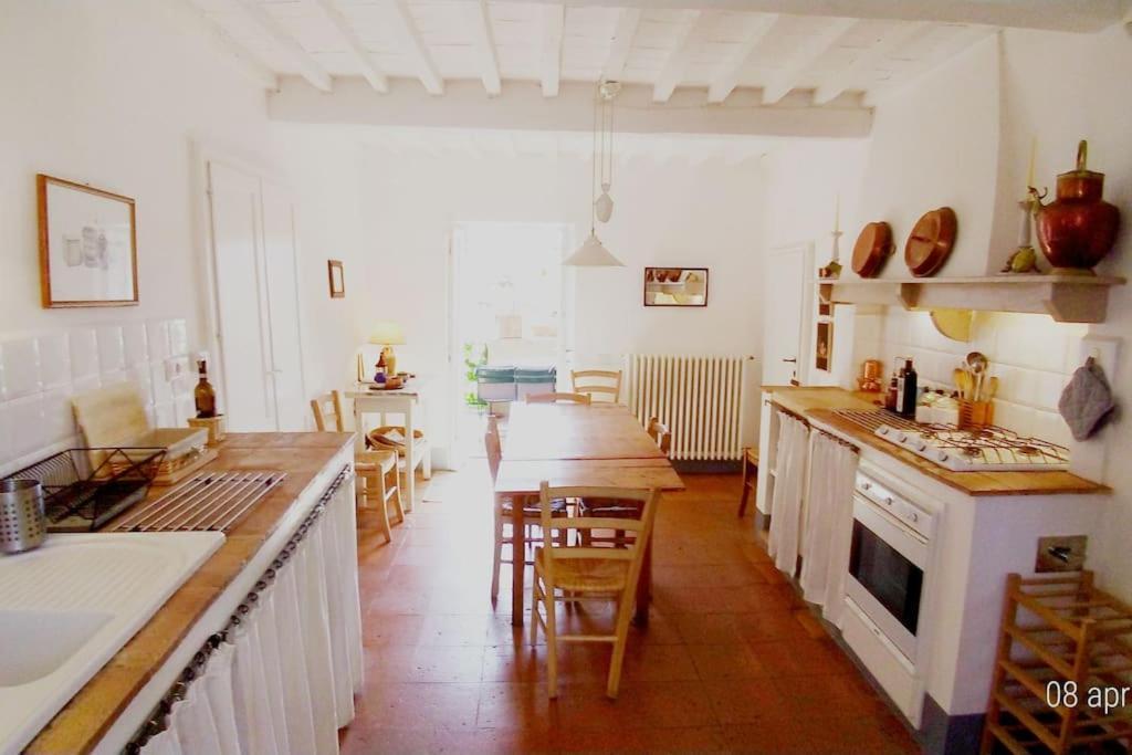 Near The Sea Big Panoramic House 2 Terraces In Lovely Village Монтиано Екстериор снимка